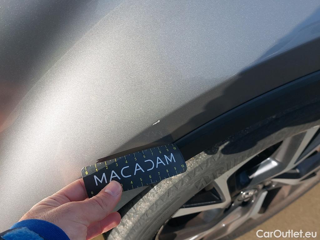  Toyota  C-HR TOYOTA  / 2016 / 5P / todoterreno 1.8 125H Advance (CX) #34