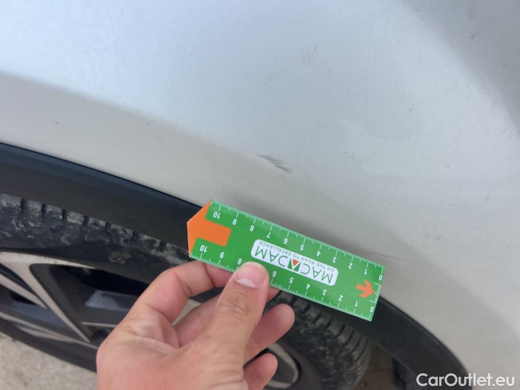  Toyota  C-HR TOYOTA  / 2019 / 5P / todoterreno 2.0 180H Advance #7