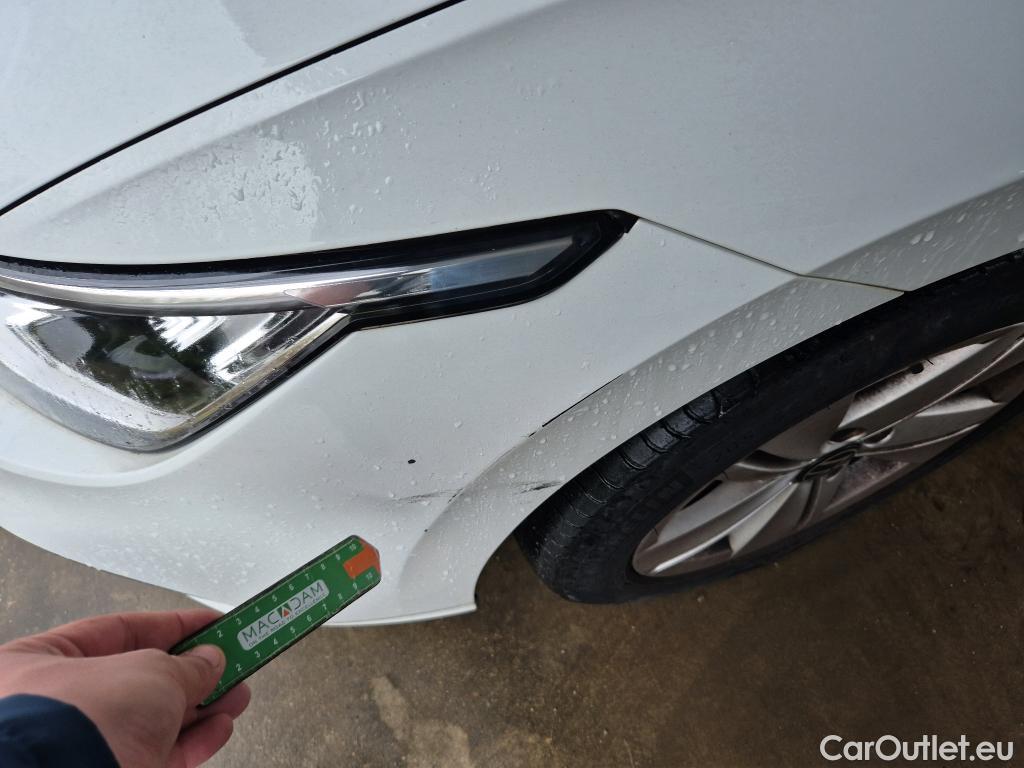  Volkswagen  Golf  VOLKSWAGEN / 2020 / 5P / berlina con portón 2.0 TDI 85kW (115CV) #2