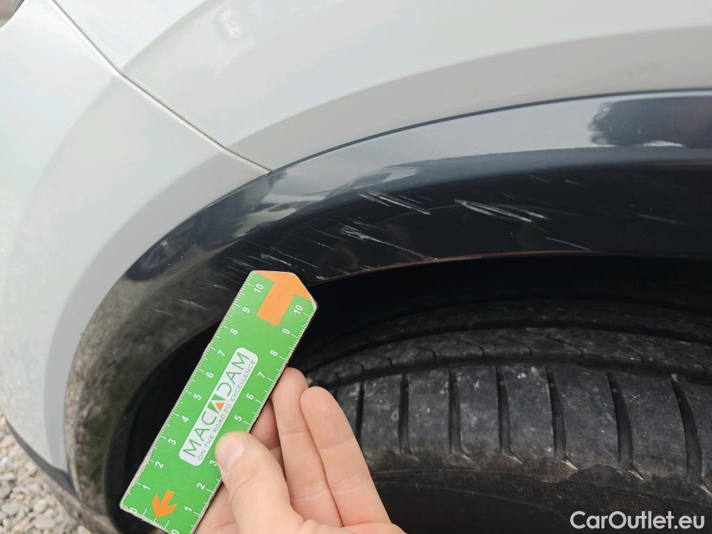  Audi  Q2 AUDI  / 2016 / 5P / todoterreno Design 30 TFSI 85kW (116CV) #13