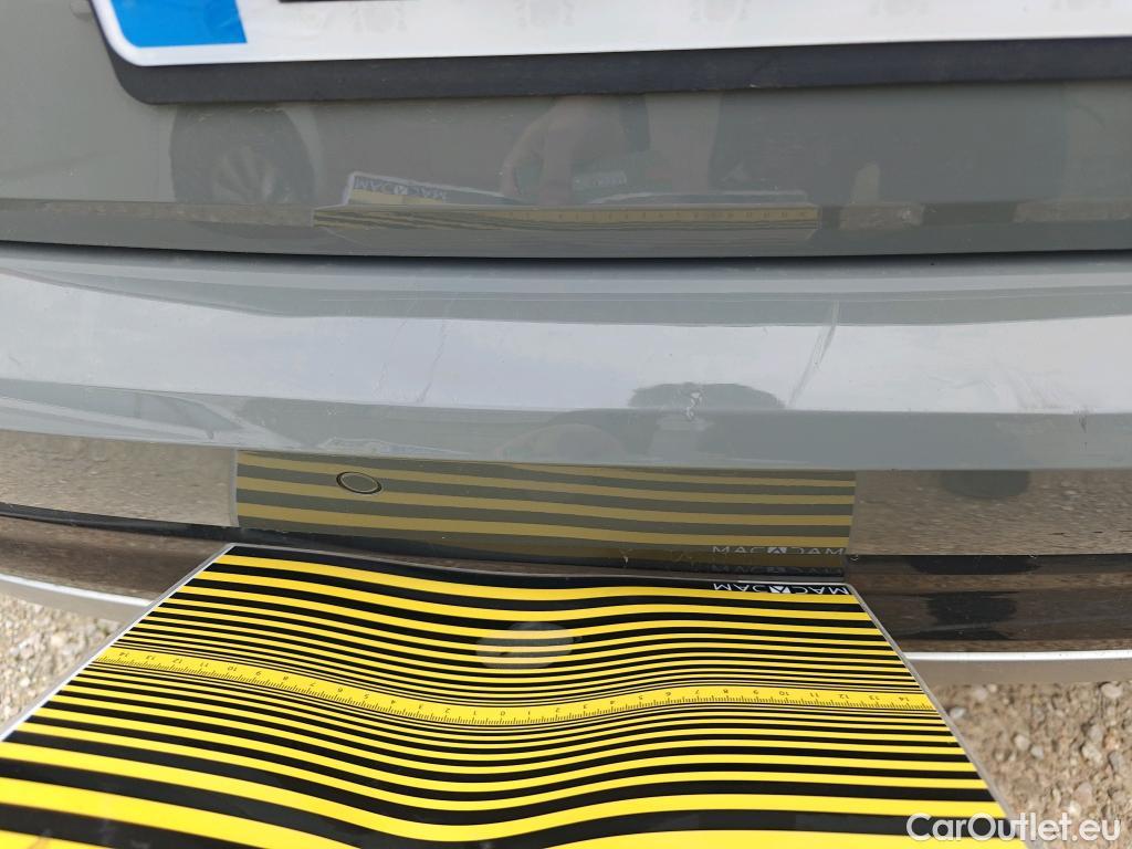  Audi  Q2 AUDI  / 2016 / 5P / todoterreno Design 35 TFSI 110kW (150CV) S tronic #23