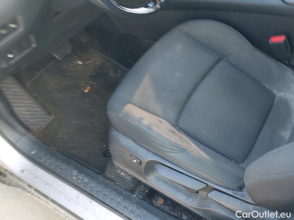  Toyota  C-HR TOYOTA  / 2016 / 5P / todoterreno 1.8 125H Advance (CX) #30