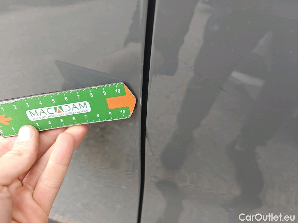  Audi  Q2 AUDI  / 2016 / 5P / todoterreno Design 35 TFSI 110kW (150CV) S tronic #80