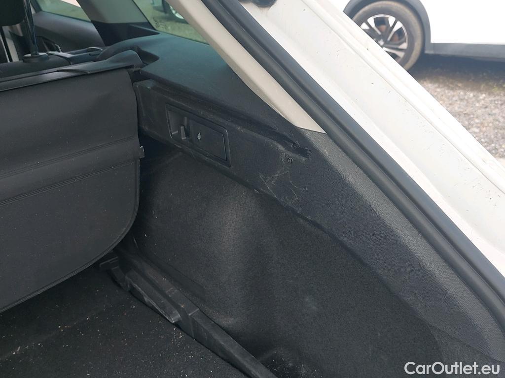  Seat  Leon SEAT Nuevo León / 2020 / 5P / familiar SP 2.0 TDI 85kW Style Go(SP) #31