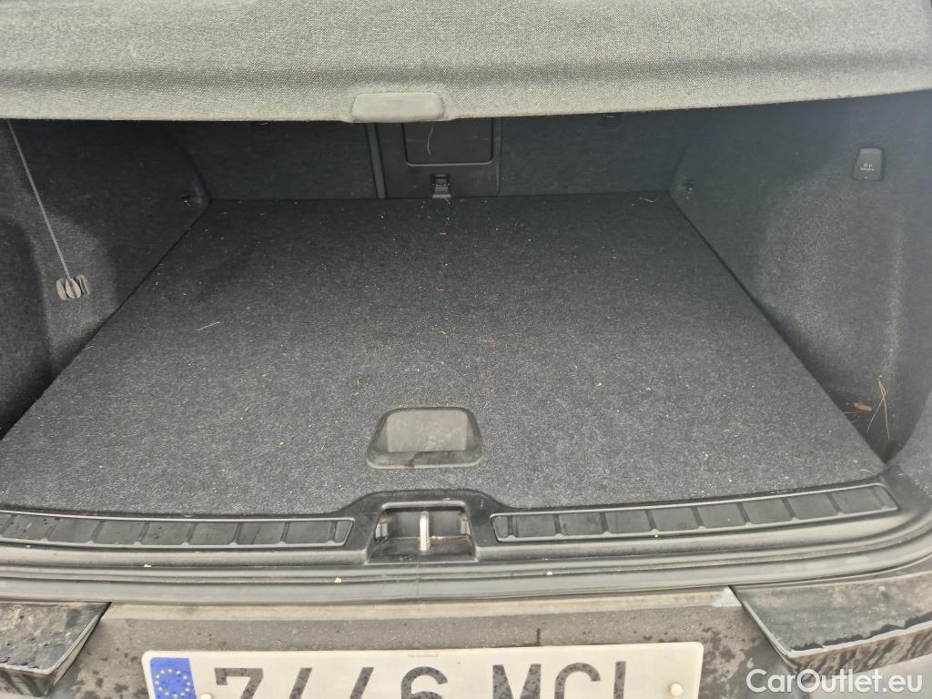  Volvo  XC 40 VOLVO XC40 / 2021 / 5P / todoterreno 1.5 T4 Twin Recharge Core Auto #1