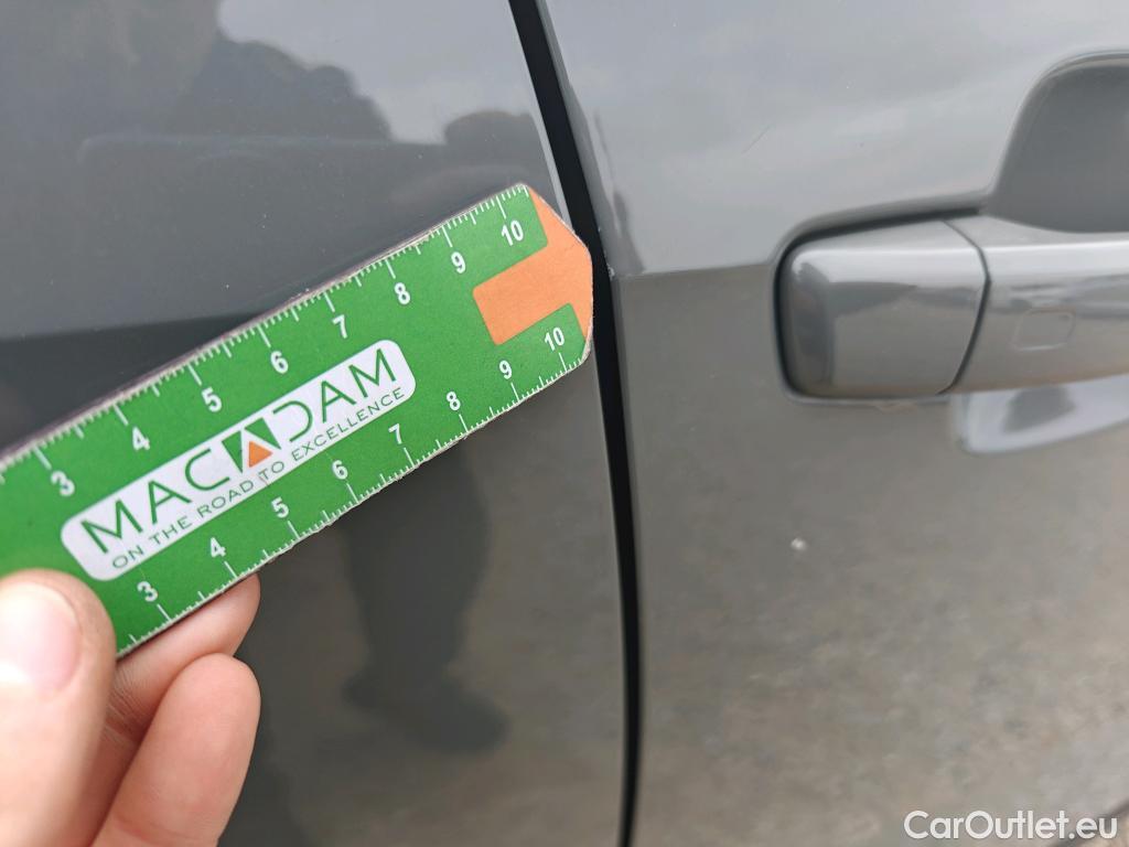  Audi  Q2 AUDI  / 2016 / 5P / todoterreno Design 35 TFSI 110kW (150CV) S tronic #63