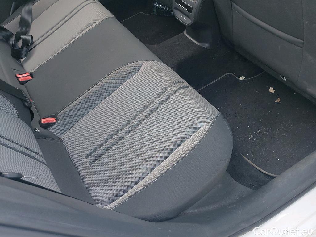  Seat  Leon SEAT Nuevo León / 2020 / 5P / familiar SP 2.0 TDI 85kW Style Go(SP) #47