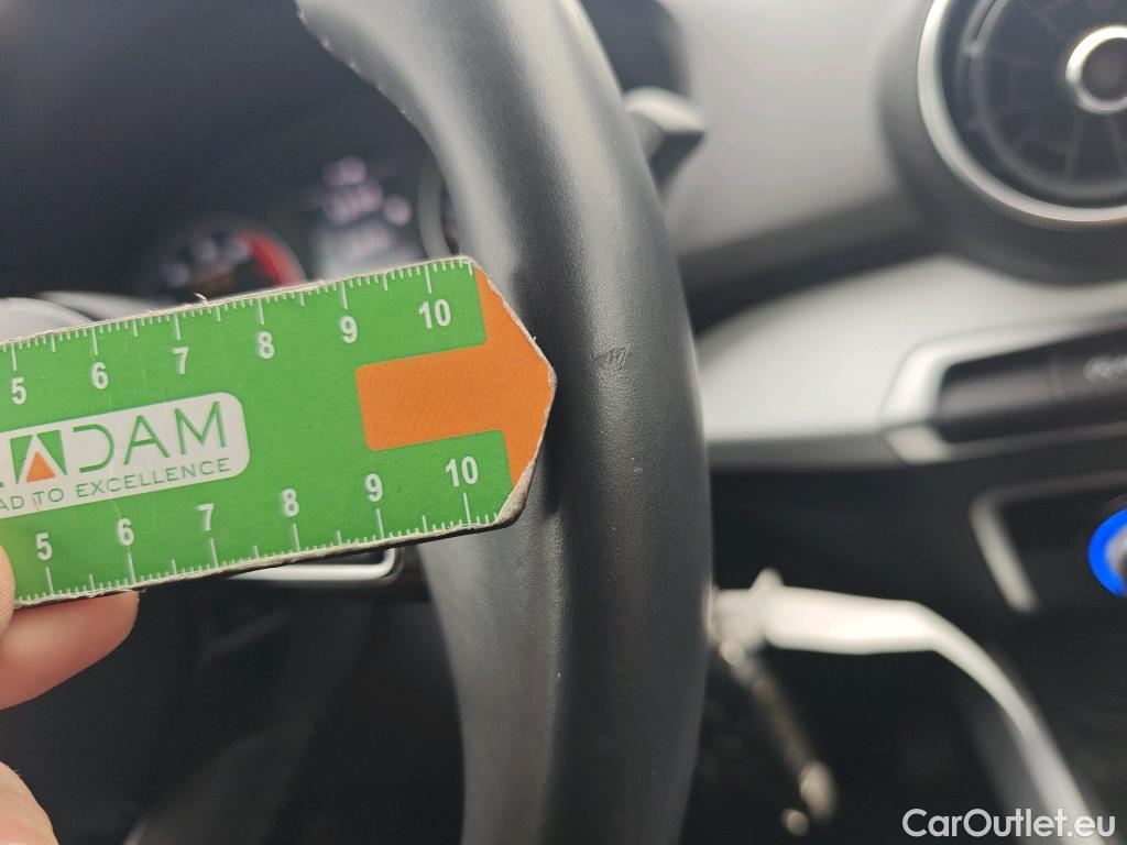  Audi  Q2 AUDI  / 2016 / 5P / todoterreno Design 35 TFSI 110kW (150CV) S tronic #40