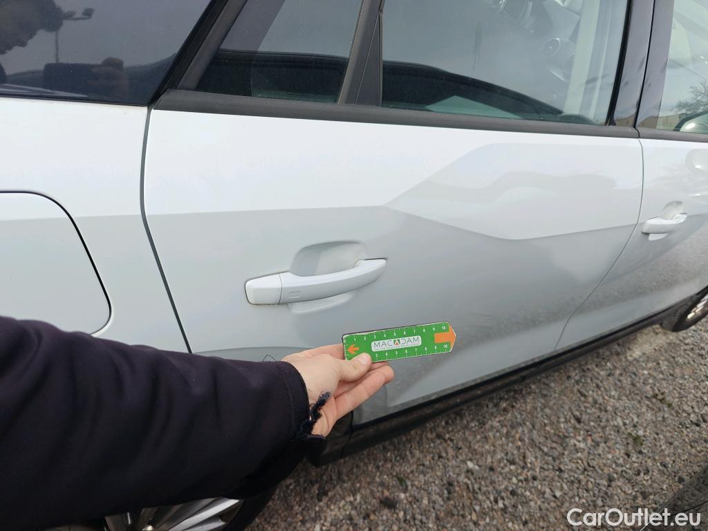  Audi  Q2 AUDI  / 2016 / 5P / todoterreno Design 30 TFSI 85kW (116CV) #10