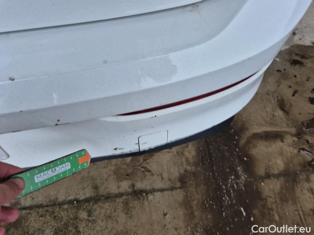  Volkswagen  Golf  VOLKSWAGEN / 2020 / 5P / berlina con portón 2.0 TDI 85kW (115CV) #8