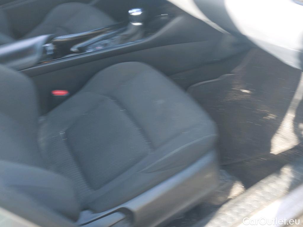  Toyota  C-HR TOYOTA  / 2016 / 5P / todoterreno 1.8 125H Advance (CX) #28