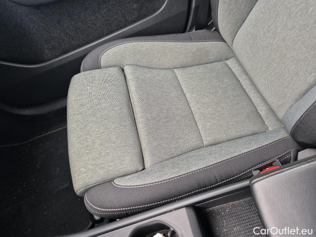  Volvo  XC 40 VOLVO XC40 / 2021 / 5P / todoterreno 1.5 T4 Twin Recharge Core Auto #24