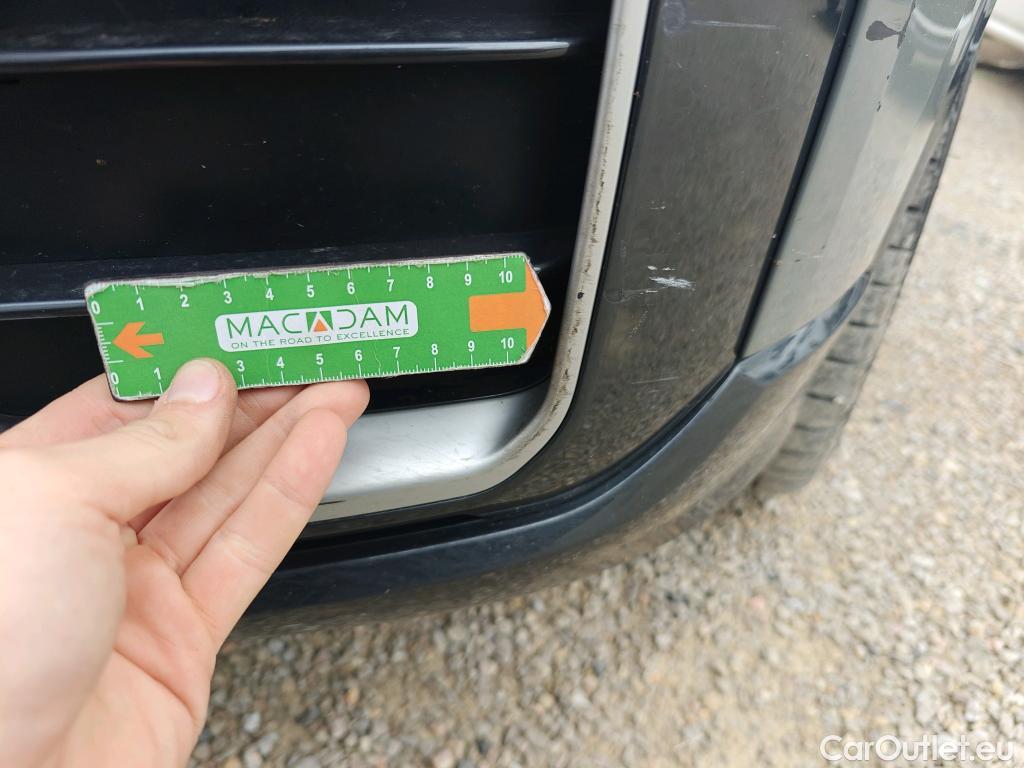  Audi  Q2 AUDI  / 2016 / 5P / todoterreno Design 35 TFSI 110kW (150CV) S tronic #71