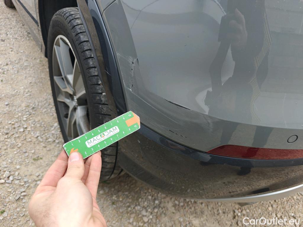  Audi  Q2 AUDI  / 2016 / 5P / todoterreno Design 35 TFSI 110kW (150CV) S tronic #25