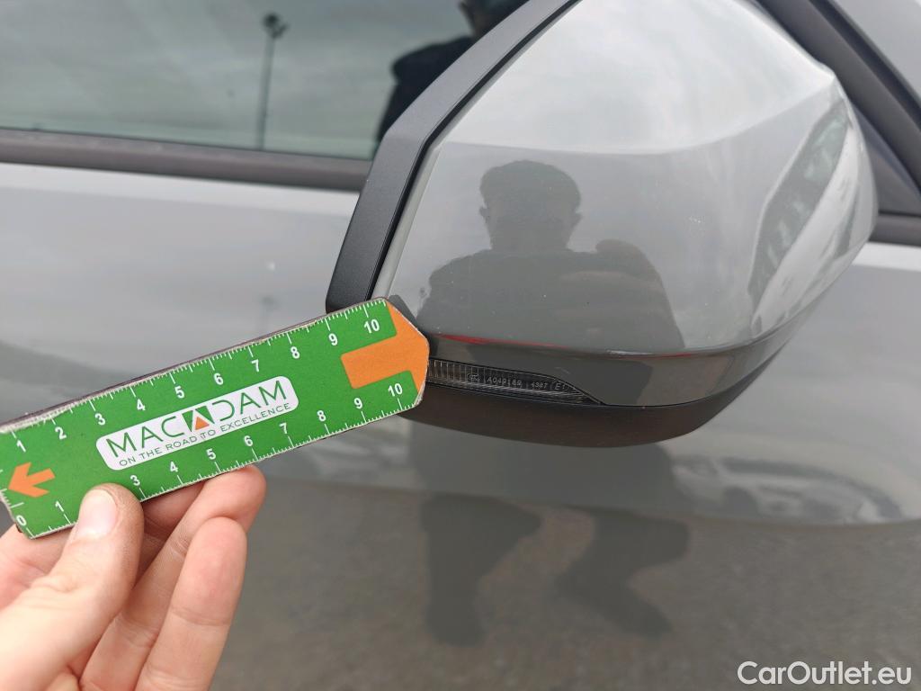  Audi  Q2 AUDI  / 2016 / 5P / todoterreno Design 35 TFSI 110kW (150CV) S tronic #77