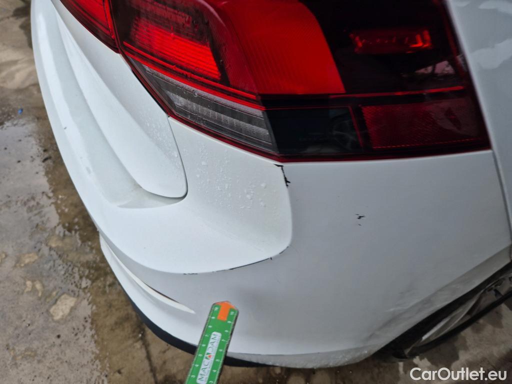  Volkswagen  Golf  VOLKSWAGEN / 2020 / 5P / berlina con portón 2.0 TDI 85kW (115CV) #6