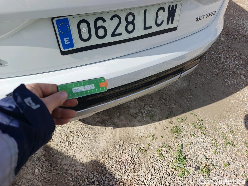  Audi  Q2 AUDI  / 2016 / 5P / todoterreno Design 30 TFSI 85kW (116CV) #27