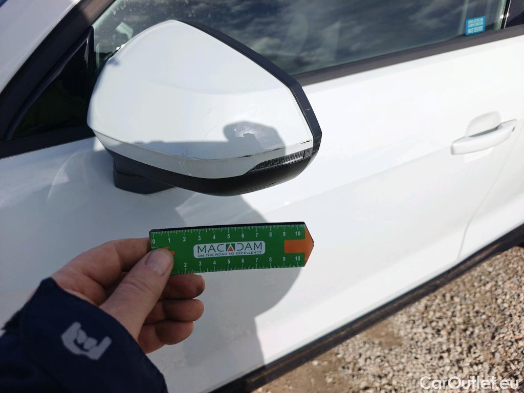  Audi  Q2 AUDI  / 2016 / 5P / todoterreno Design 30 TFSI 85kW (116CV) #40