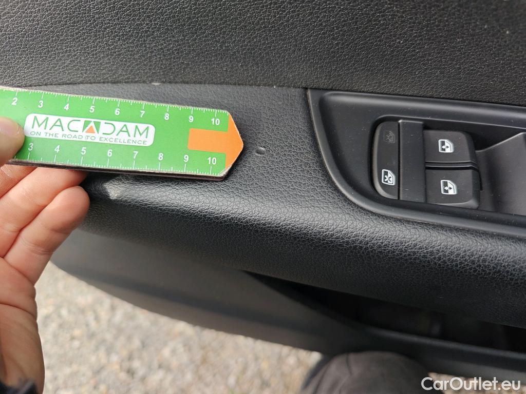  Audi  Q2 AUDI  / 2016 / 5P / todoterreno Design 30 TFSI 85kW (116CV) #5