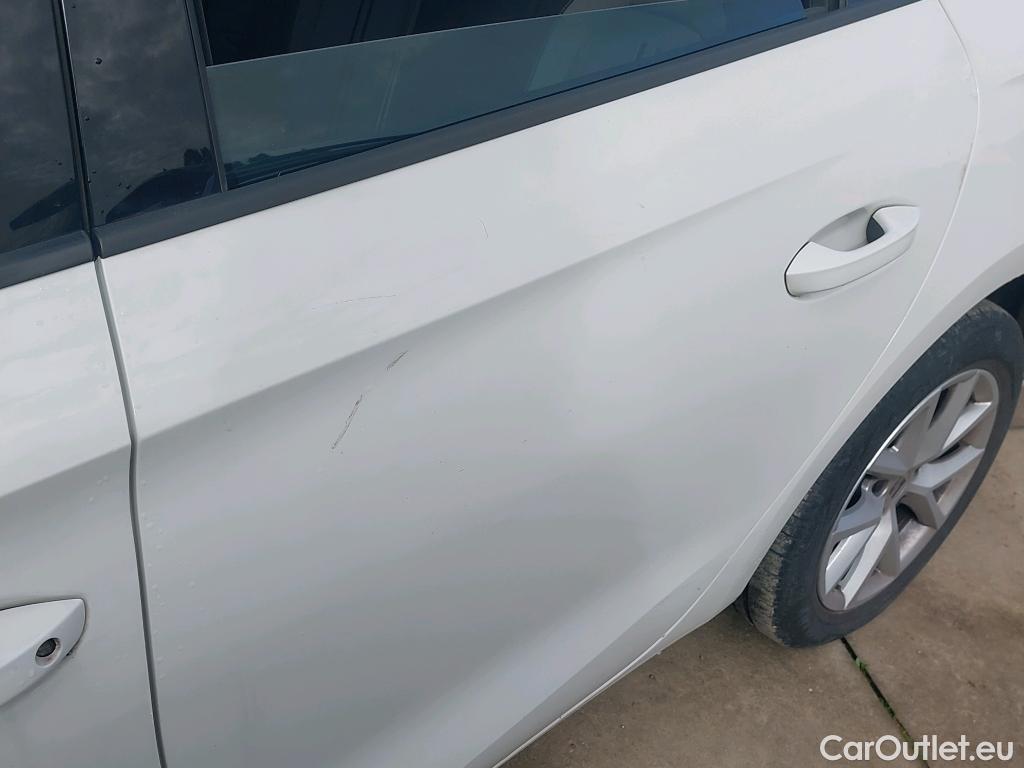  Seat  Leon SEAT Nuevo León / 2020 / 5P / familiar SP 2.0 TDI 85kW Style Go(SP) #19