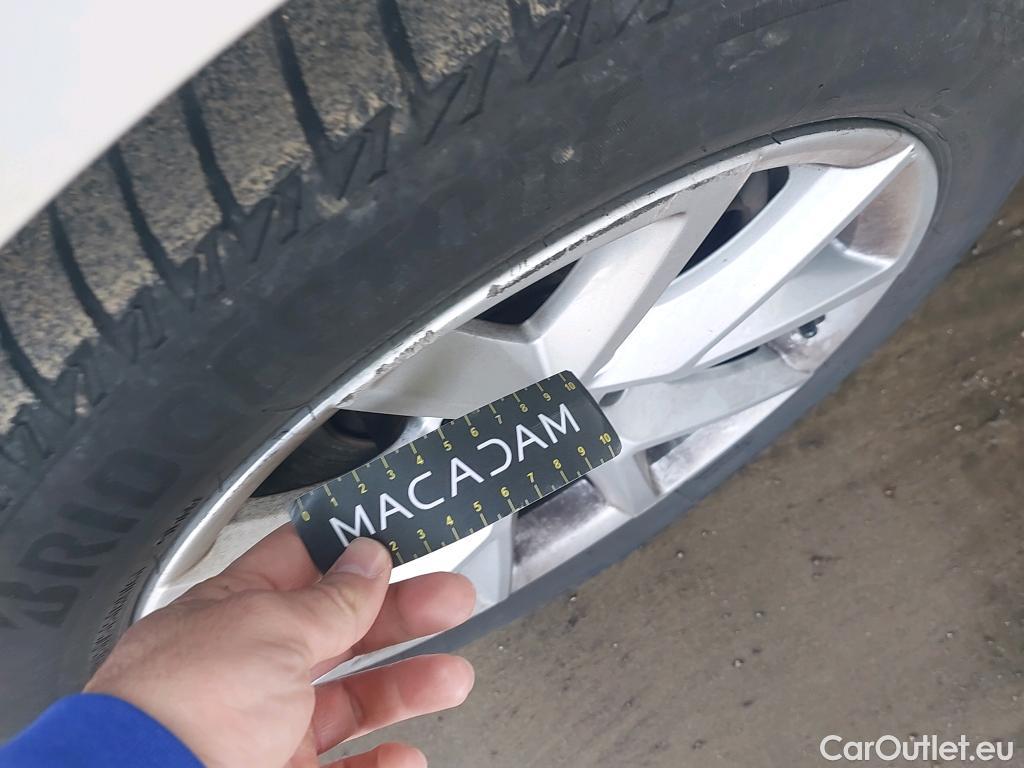  Seat  Leon SEAT Nuevo León / 2020 / 5P / familiar SP 2.0 TDI 85kW Style Go(SP) #22