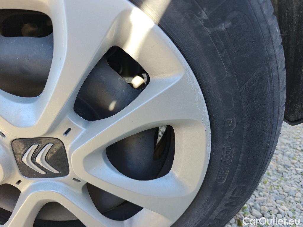  Citroen  C3 CITROEN  / 2016 / 5P / berlina con portón BlueHDi 73KW (100CV) S&S FEEL #48