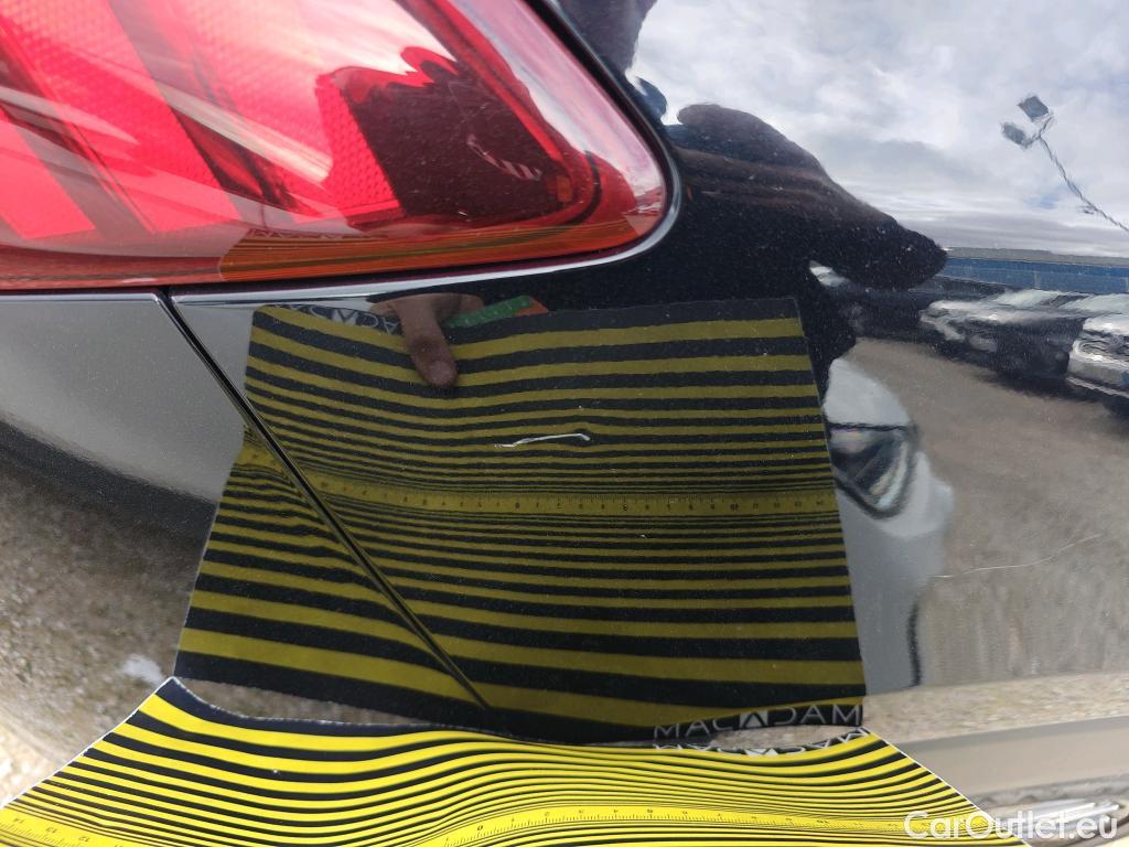  Hyundai  Tucson HYUNDAI  / 2018 / 5P / todoterreno 1.6CRDI 100kW (136CV) 48V N-Line DCT 4X2 #30