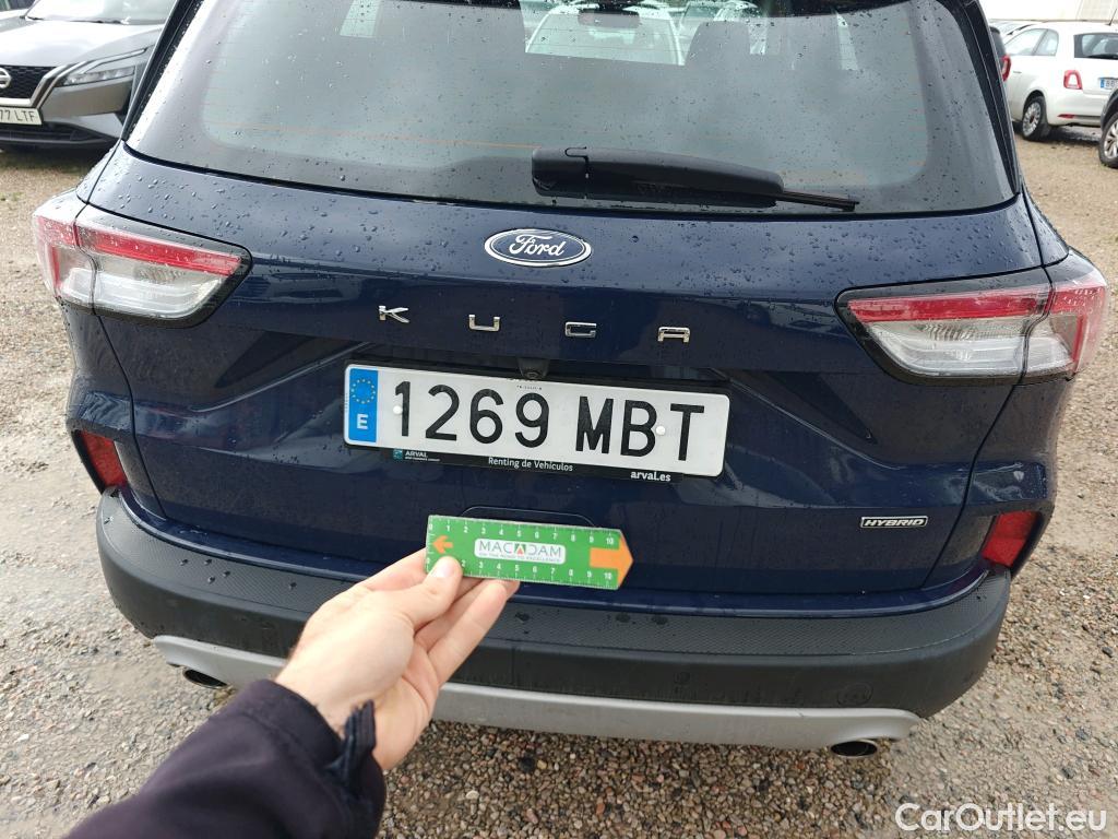  Ford  Kuga FORD  / 2019 / 5P / todoterreno Titanium 2.5 Duratec FHEV 140kW Auto #1