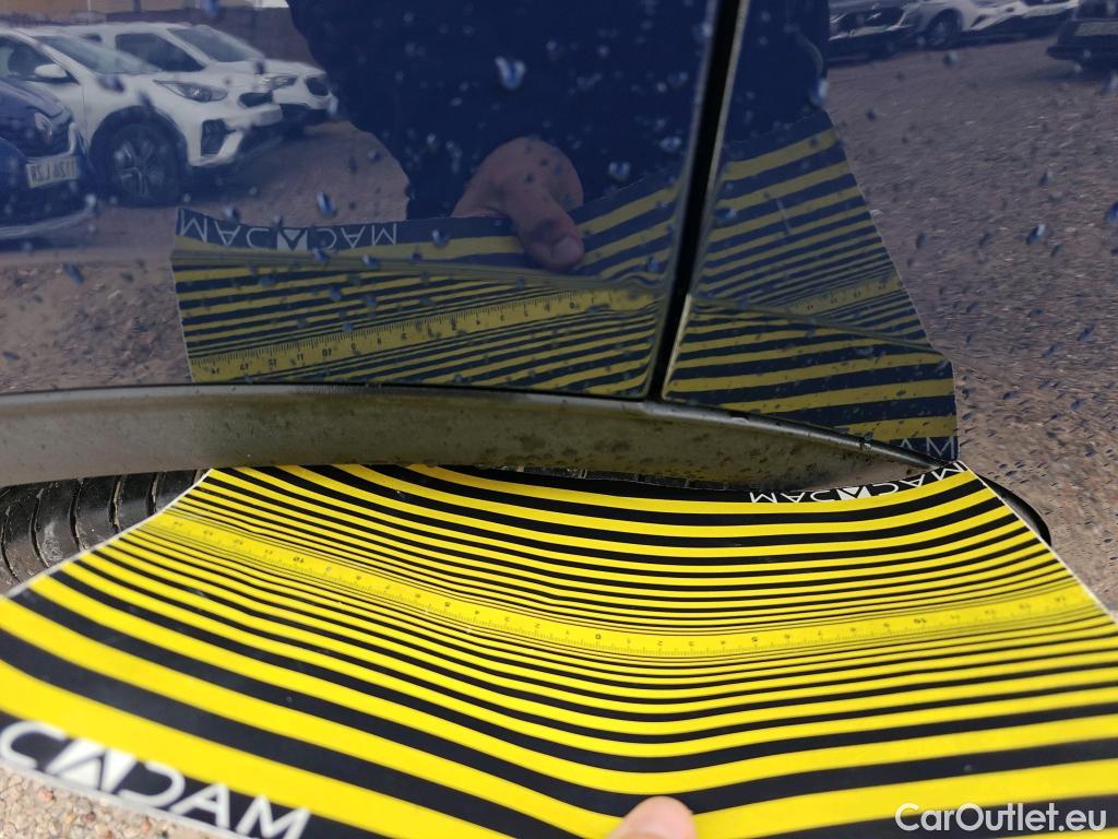  Ford  Kuga FORD  / 2019 / 5P / todoterreno Titanium 2.5 Duratec FHEV 140kW Auto #57