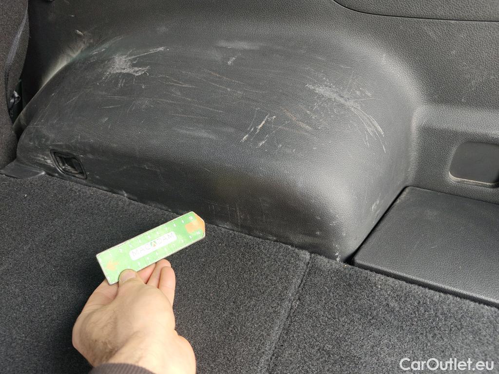  Hyundai  Tucson HYUNDAI  / 2018 / 5P / todoterreno 1.6CRDI 100kW (136CV) 48V N-Line DCT 4X2 #4