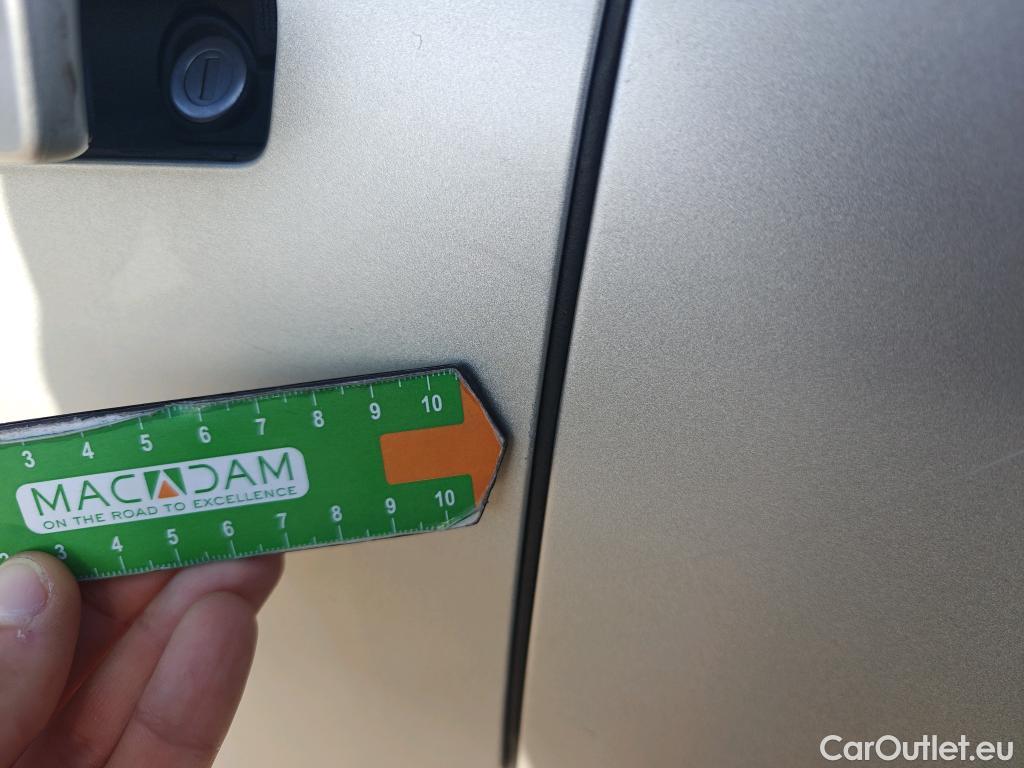  Hyundai   Ioniq HYUNDAI 5 / 2021 / 5P / todoterreno 73KWH 160KW Energy RWD #79