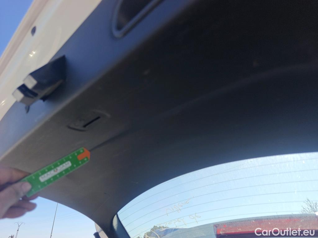  Hyundai  Konna HYUNDAI Kona / 2020 / 5P / todoterreno 1.6 GDI HEV Maxx DCT #2