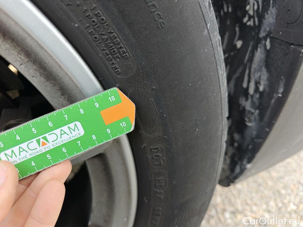  Bmw  X1 BMW  / 2019 / 5P / todoterreno sDrive16d #35