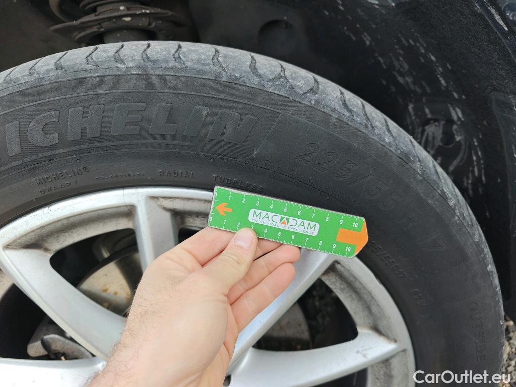  Bmw  X1 BMW  / 2019 / 5P / todoterreno sDrive16d #28