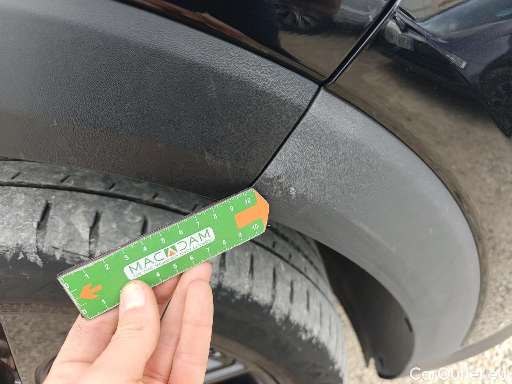  Hyundai  Tucson HYUNDAI  / 2018 / 5P / todoterreno 1.6CRDI 100kW (136CV) 48V N-Line DCT 4X2 #98