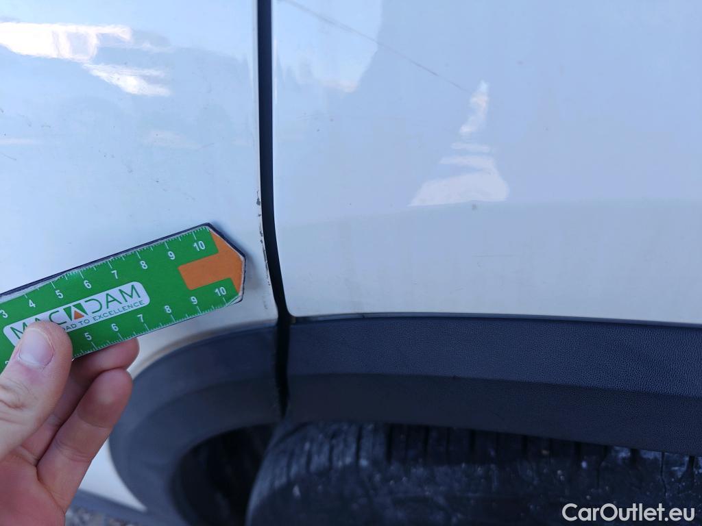  Mercedes  GLA MERCEDES-BENZ  / 2020 / 5P / todoterreno  200 D #16