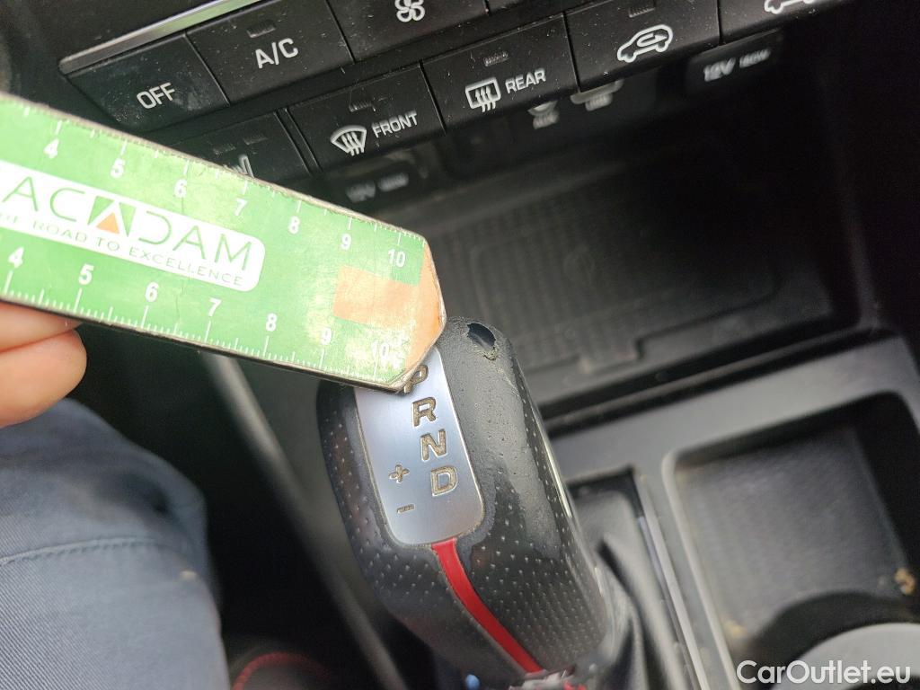  Hyundai  Tucson HYUNDAI  / 2018 / 5P / todoterreno 1.6CRDI 100kW (136CV) 48V N-Line DCT 4X2 #81