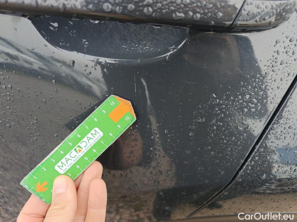  KIA  Sportage KIA  1.6MHEV Drive 100kW(136CV) 4x2(Crist Tintados) #53