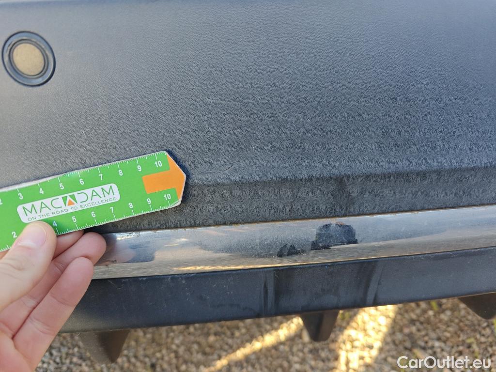  Mercedes  GLA MERCEDES-BENZ  / 2020 / 5P / todoterreno  200 D #59