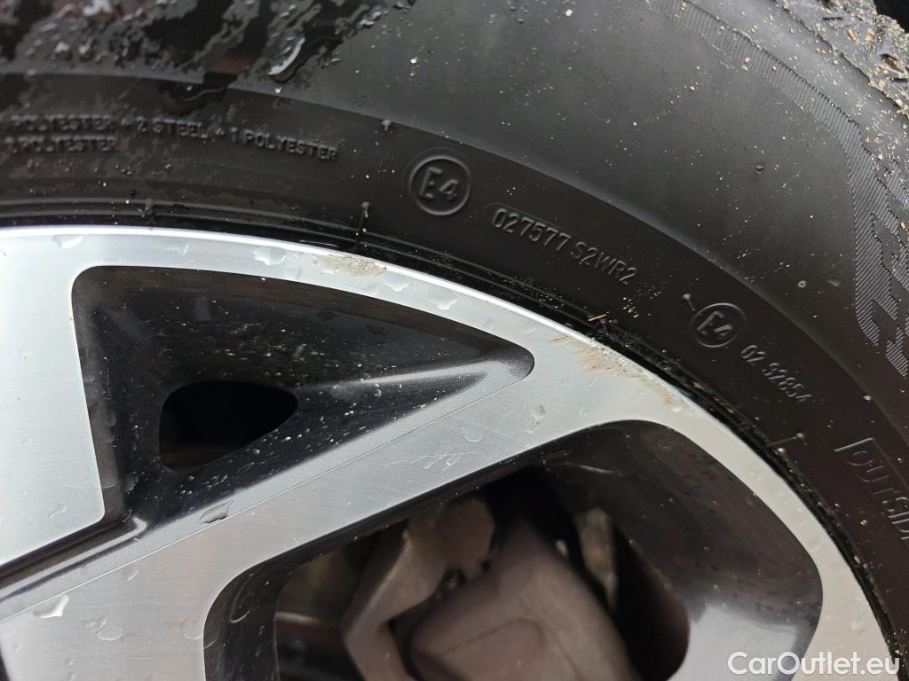  KIA  Sportage KIA  1.6MHEV Drive 100kW(136CV) 4x2(Crist Tintados) #22