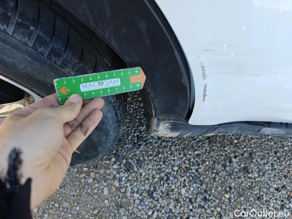  KIA  Sportage KIA  / 2018 / 5P / todoterreno 1.6 MHEV Business 100kW (136CV) 4x4 #34