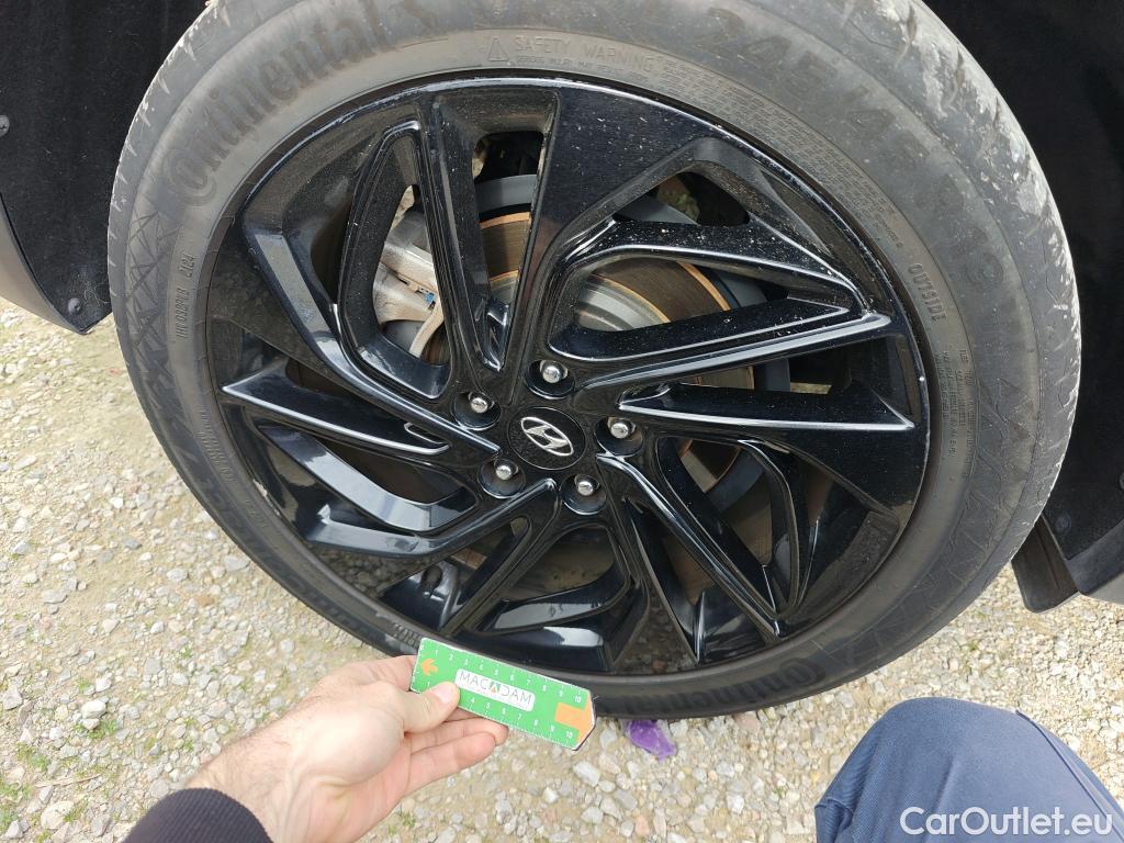  Hyundai  Tucson HYUNDAI  / 2018 / 5P / todoterreno 1.6CRDI 100kW (136CV) 48V N-Line DCT 4X2 #104