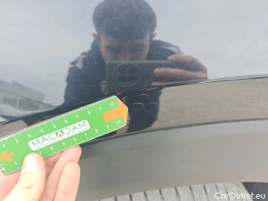  Hyundai  Tucson HYUNDAI  / 2018 / 5P / todoterreno 1.6CRDI 100kW (136CV) 48V N-Line DCT 4X2 #114