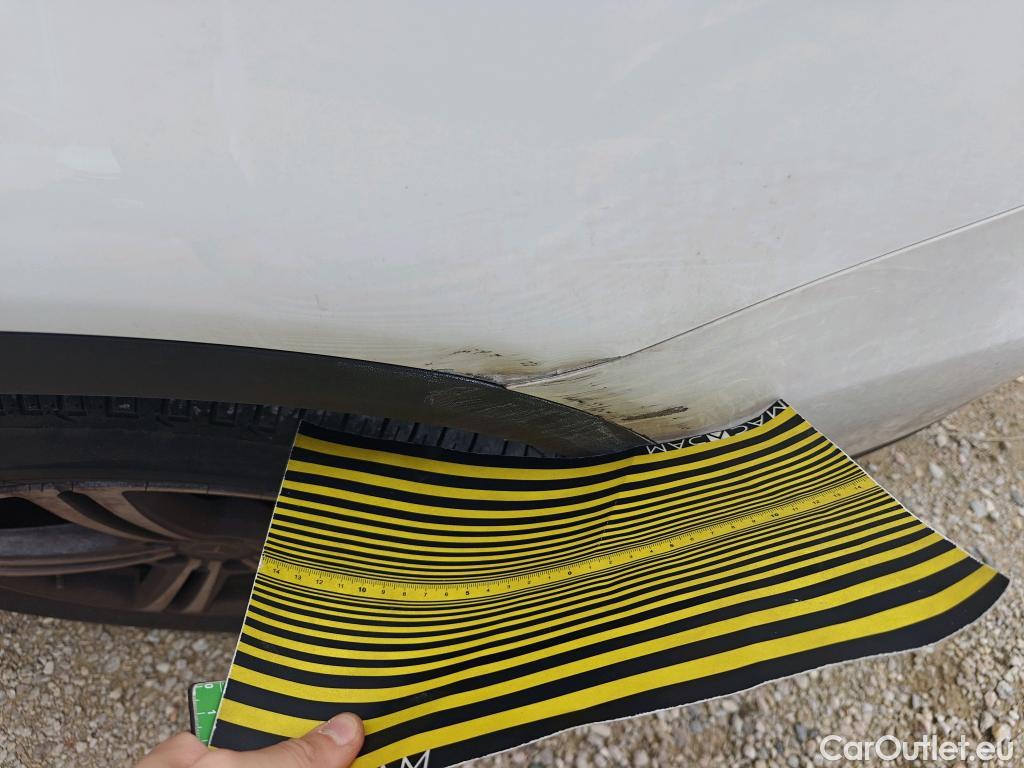  Mercedes  G-Klasee MERCEDES-BENZ Clase GLC / 2019 / 5P / todoterreno GLC 200 d 4MATIC #4