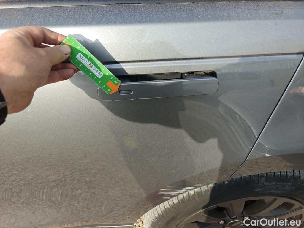  Land Rover  Range Rover LAND ROVER  Velar / 2017 / 5P / todoterreno 2.0 I4 PHEV 297kW (404CV) S 4WD Auto #38