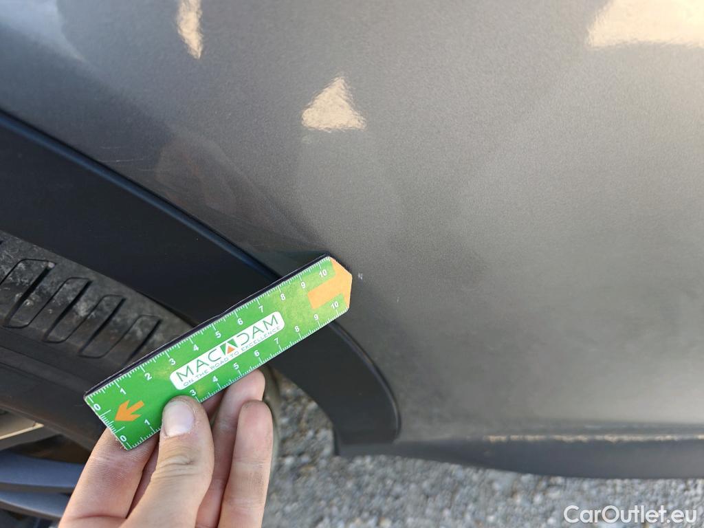  Land Rover  Discovery LAND ROVER  Sport / 2019 / 5P / todoterreno 2.0D eD4 150 PS FWD Manual Standard #21