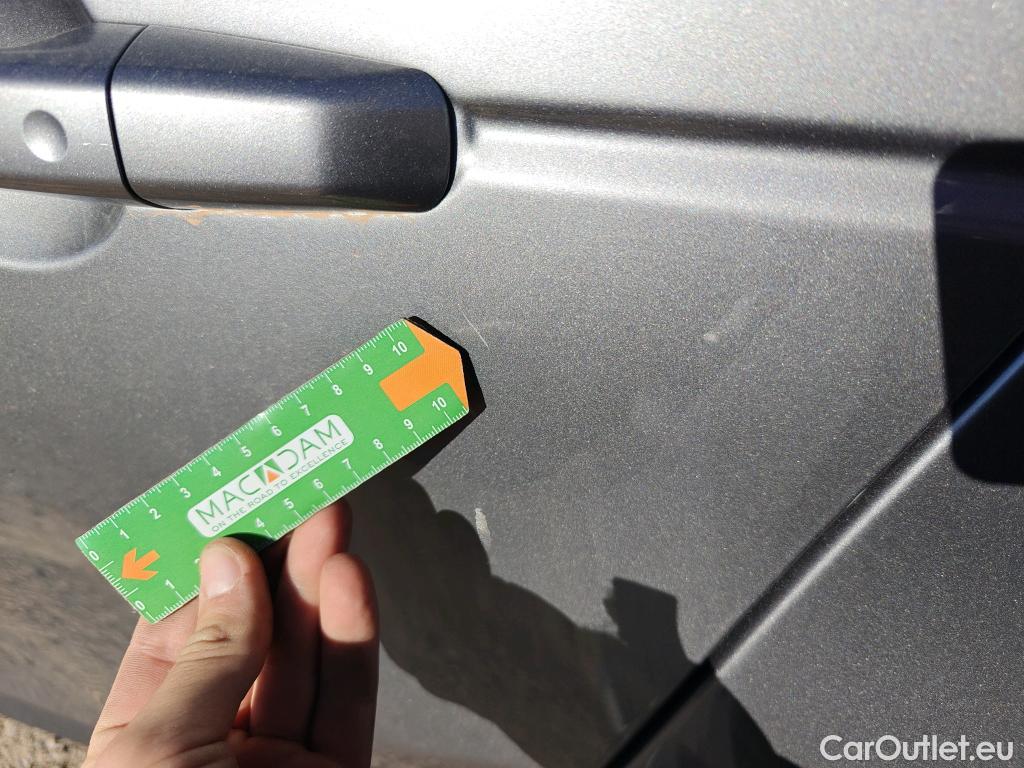  Land Rover  Discovery LAND ROVER  Sport / 2019 / 5P / todoterreno 2.0D eD4 150 PS FWD Manual Standard #5