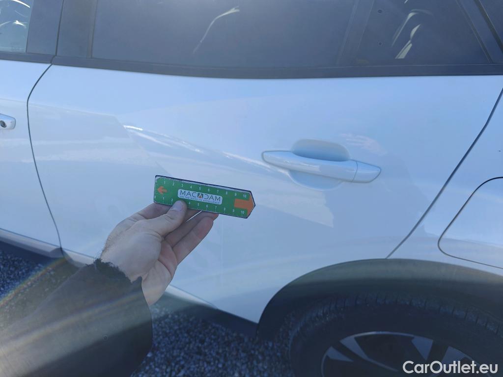  Peugeot  2008 PEUGEOT  / 2019 / 5P / todoterreno Allure BlueHDI 81kW (110CV) #55