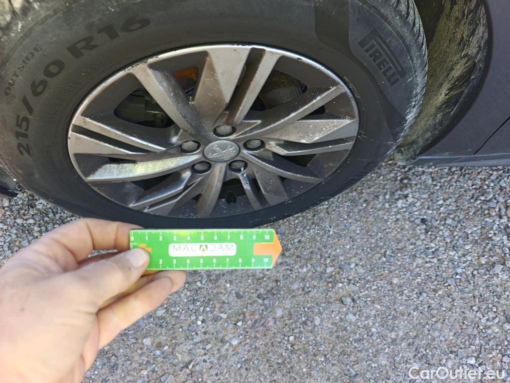  Peugeot  508 PEUGEOT  / 2018 / 5P / berlina con portón 5P Business Line BlueHDi 96kW S&S 6vel (AC) #9