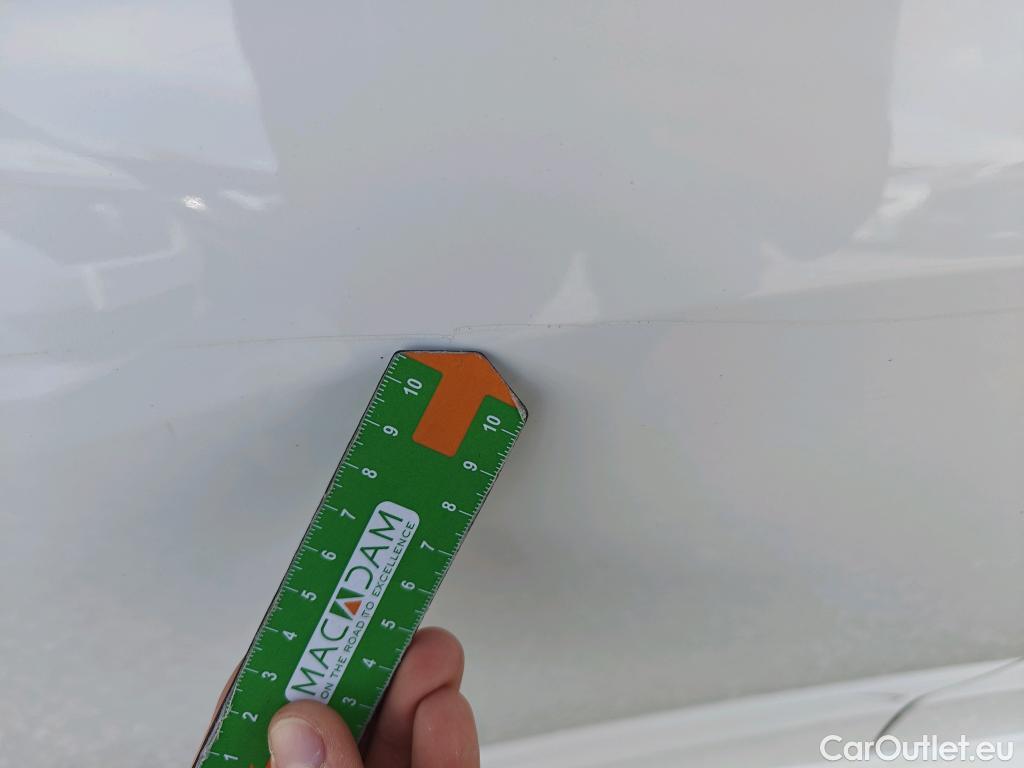  Peugeot  208 PEUGEOT  / 2019 / 5P / berlina con portón BlueHDi 73kW (100CV) Active #30